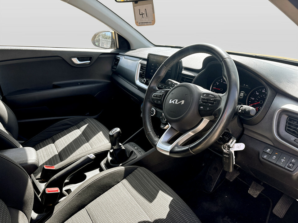 Kia Stonic 1.0T Gdi 99 2 Red #24