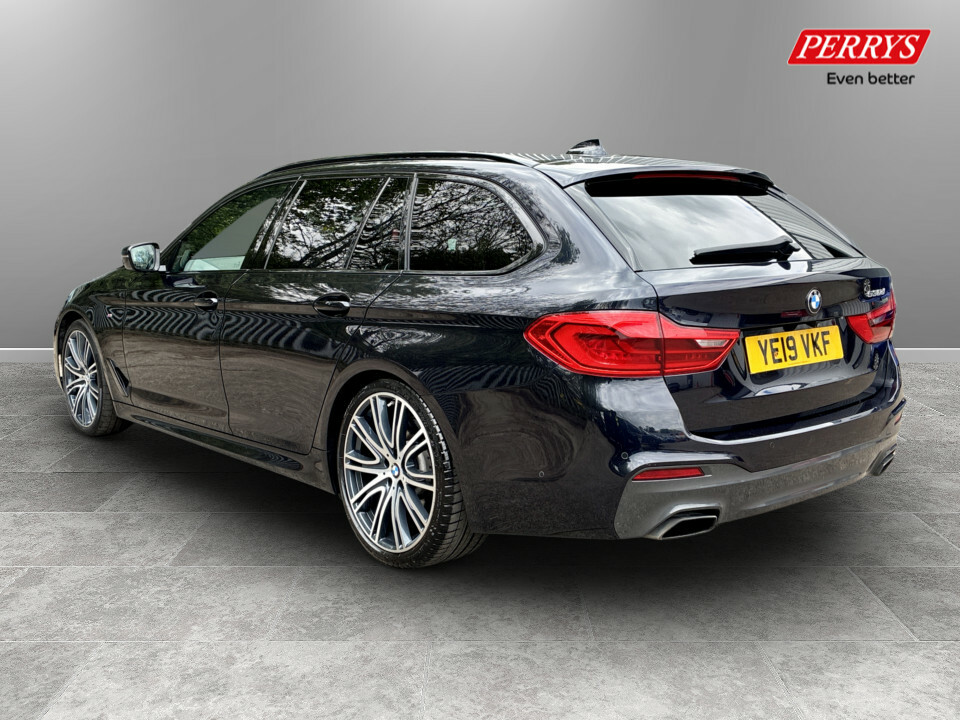 BMW 5 Series 530D M Sport Black #5
