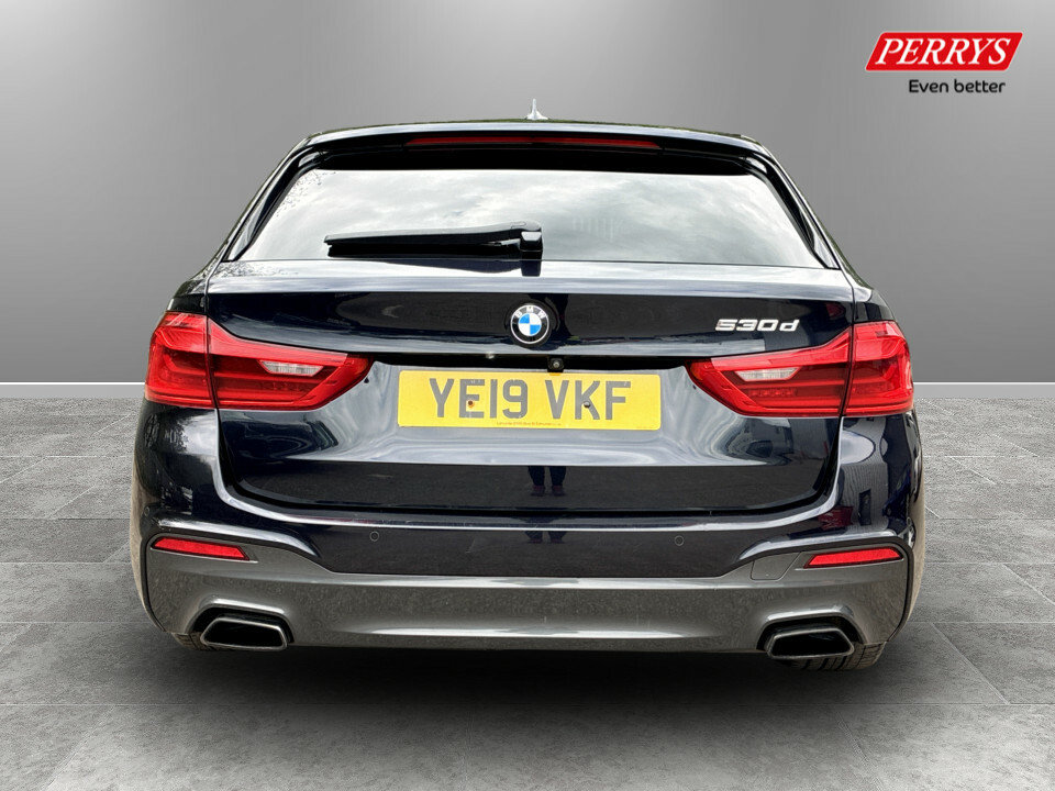 BMW 5 Series 530D M Sport Black #6