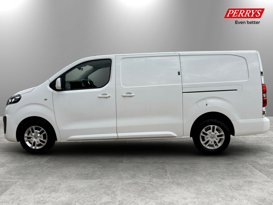 Vauxhall Vivaro 2900 1.5D 100Ps Sportive H1 Van White #4