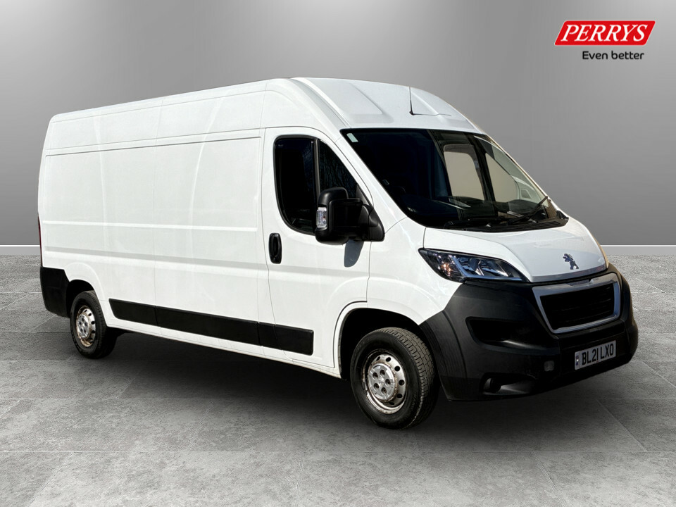 Peugeot Boxer 2.2 Bluehdi H2 Professional Van 140Ps White