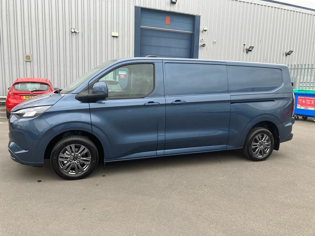 Ford Transit Custom Mpv White #25