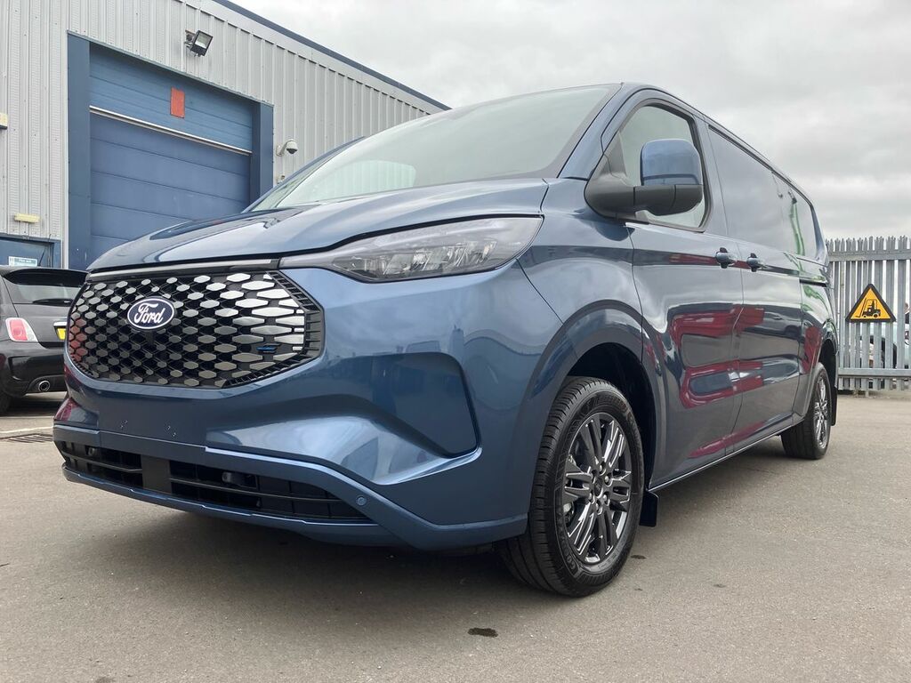 Ford Transit Custom Mpv White #22