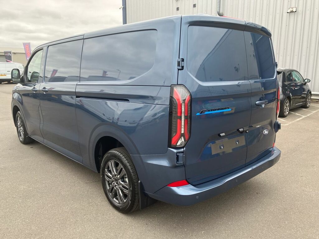 Ford Transit Custom Mpv White #28