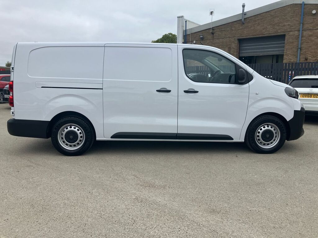 Peugeot E-Expert 75Kwh Professional Standard Panel Van 6Dr #30
