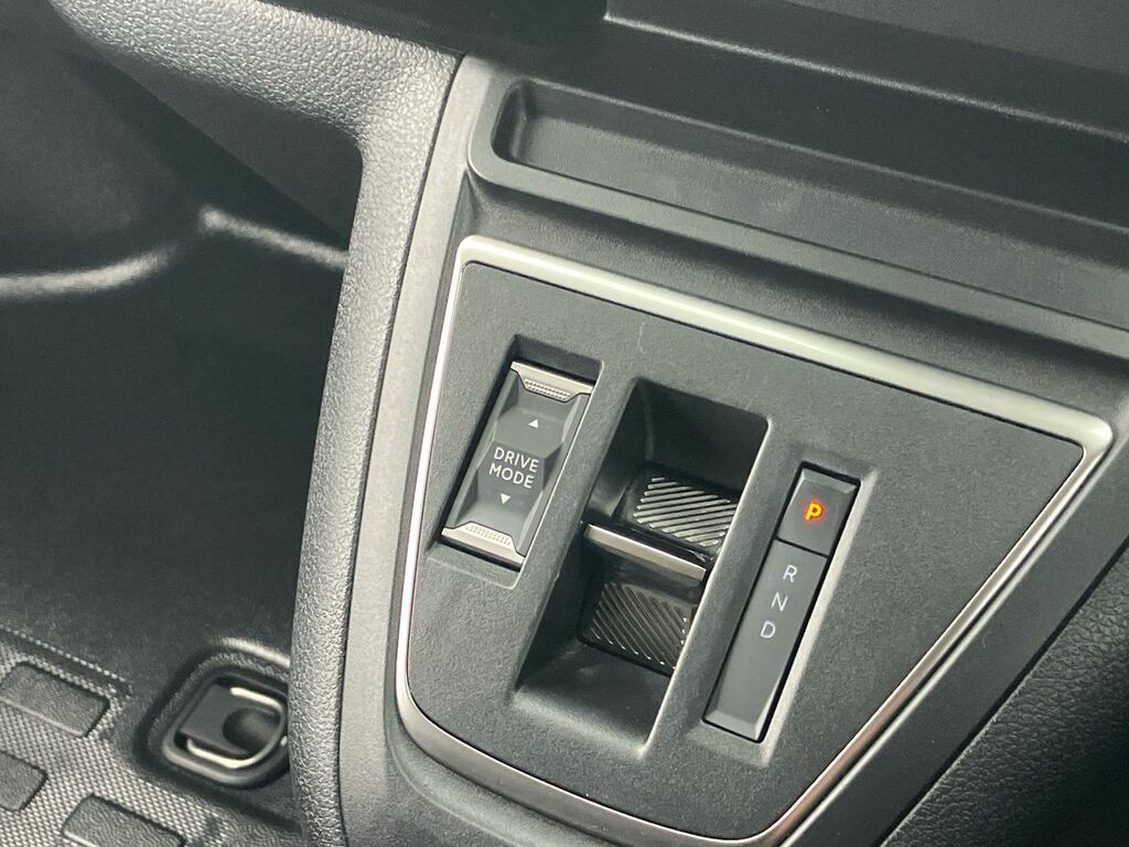 Peugeot E-Expert 75Kwh Professional Standard Panel Van 6Dr #15