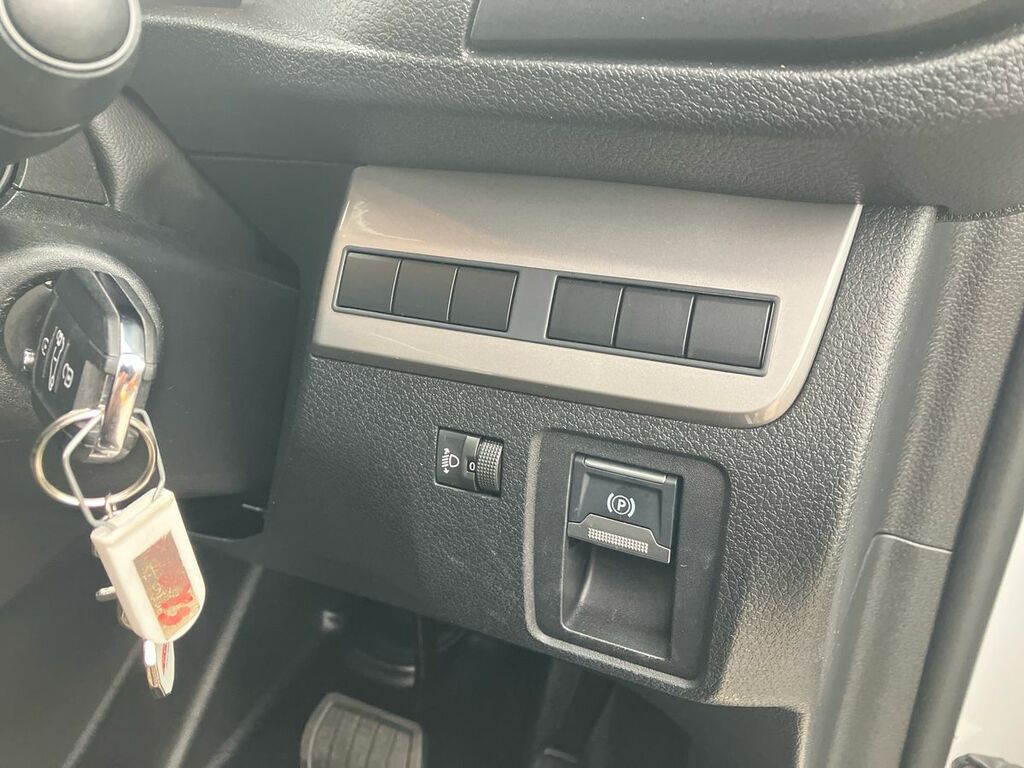 Peugeot E-Expert 75Kwh Professional Standard Panel Van 6Dr #38