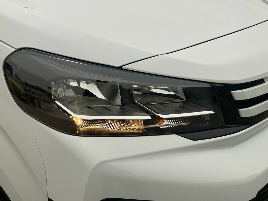 Peugeot E-Expert 75Kwh Professional Standard Panel Van 6Dr #19