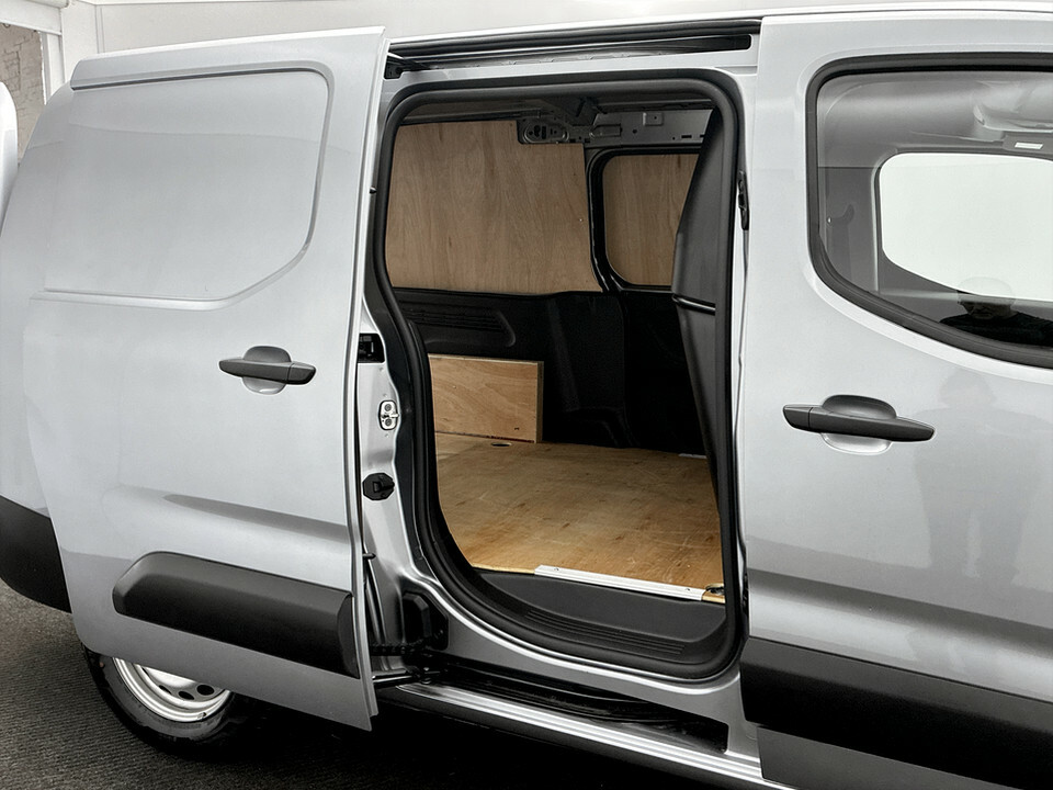 Vauxhall Combo-e Life 52Kwh Prime Panel Van Swb 7.4Kw Grey #24