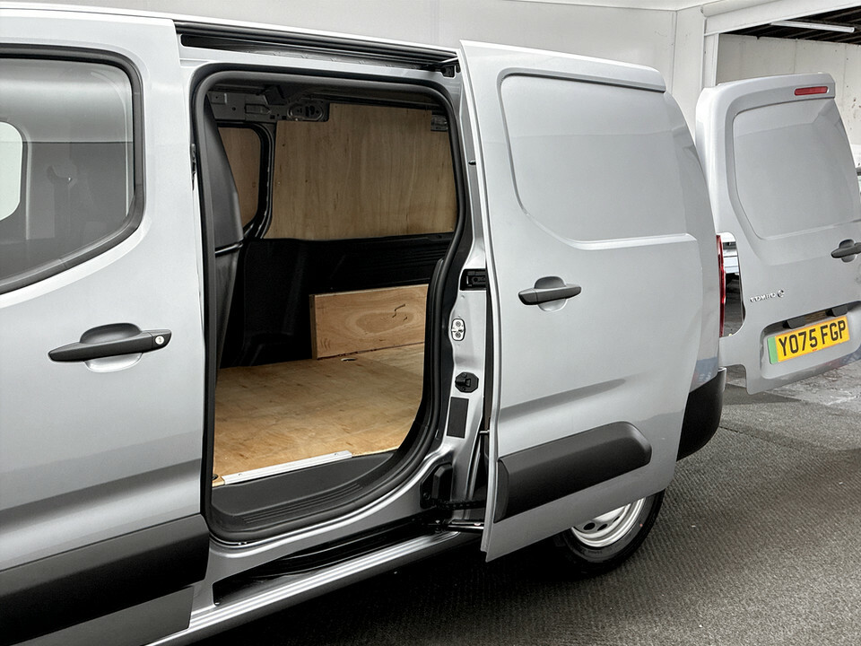 Vauxhall Combo-e Life 52Kwh Prime Panel Van Swb 7.4Kw Grey #25
