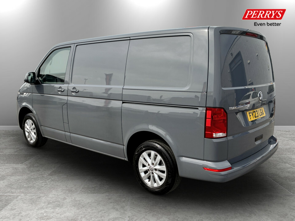 Volkswagen Transporter 2.0 Tdi 150 Highline Van Dsg FY23LGA Grey #5