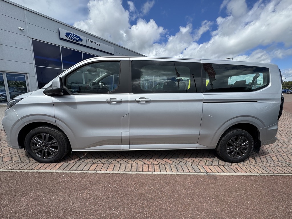 Ford Tourneo Custom Tourneo 320 L2 9 Seat Bus 170Ps Silver #4