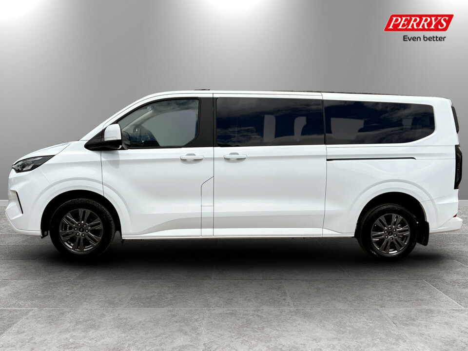 Ford Tourneo Custom Tourneo 320 L2 9 Seat Ltd Bus Titanium 2.0 136Ps White #4