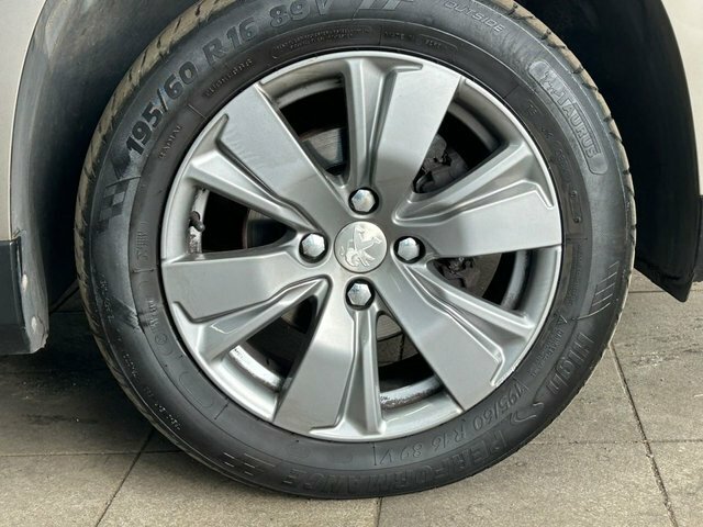 Peugeot 2008 1.6L Allure Black #24