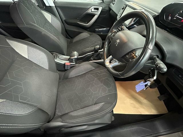 Peugeot 2008 1.6L Allure Black #9