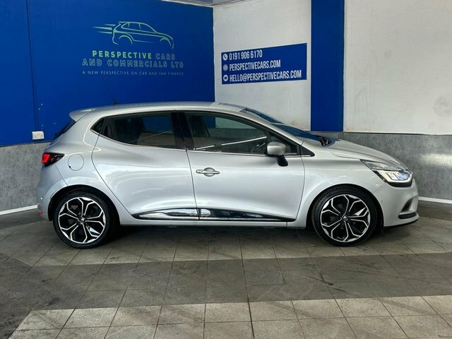 Renault Clio 1.5 Dci Signature Nav Hatchback Silver