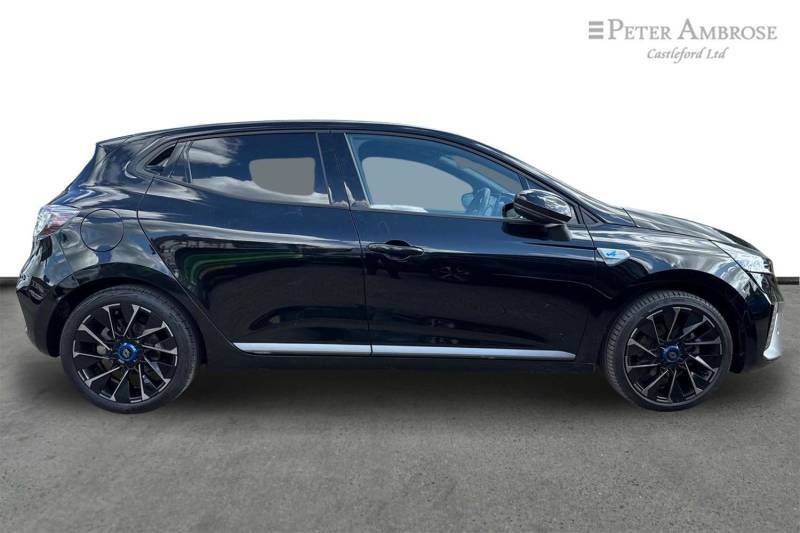Renault Clio 1.6 E-tech Full Hybrid 145 Esprit Alpine CE73HDK Black #2