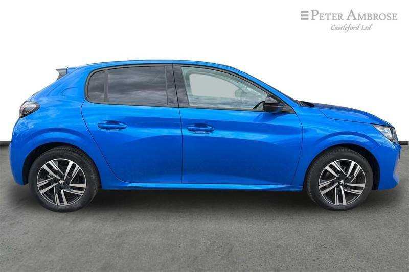 Peugeot 208 1.2 Puretech 100 Allure Premium - 2022 22 YF22LZS Blue #2