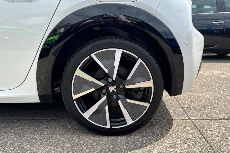 Peugeot e-208 100Kw Gt 50Kwh - 2022 22 BG22FFK White #5