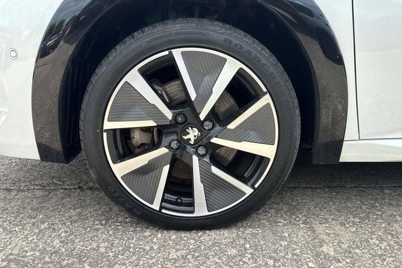 Peugeot e-208 100Kw Gt 50Kwh - 2022 22 BG22FFK White #6