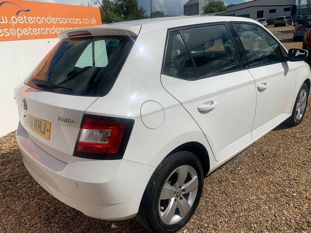 Skoda Fabia 1.0 Se Euro 6 Ss White #3