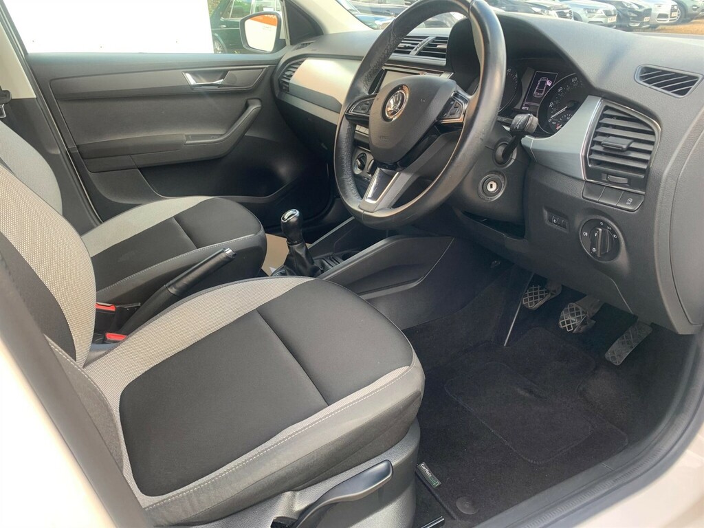 Skoda Fabia 1.0 Se Euro 6 Ss White #2