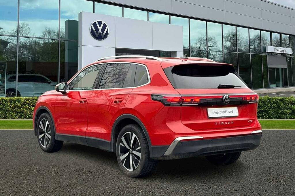 Volkswagen Tiguan 1.5 Etsi 150 Elegance Dsg HY75CXL Red #3