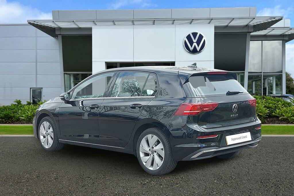 Volkswagen Golf 1.5 Tsi 150 Style GL25PWE Black #3