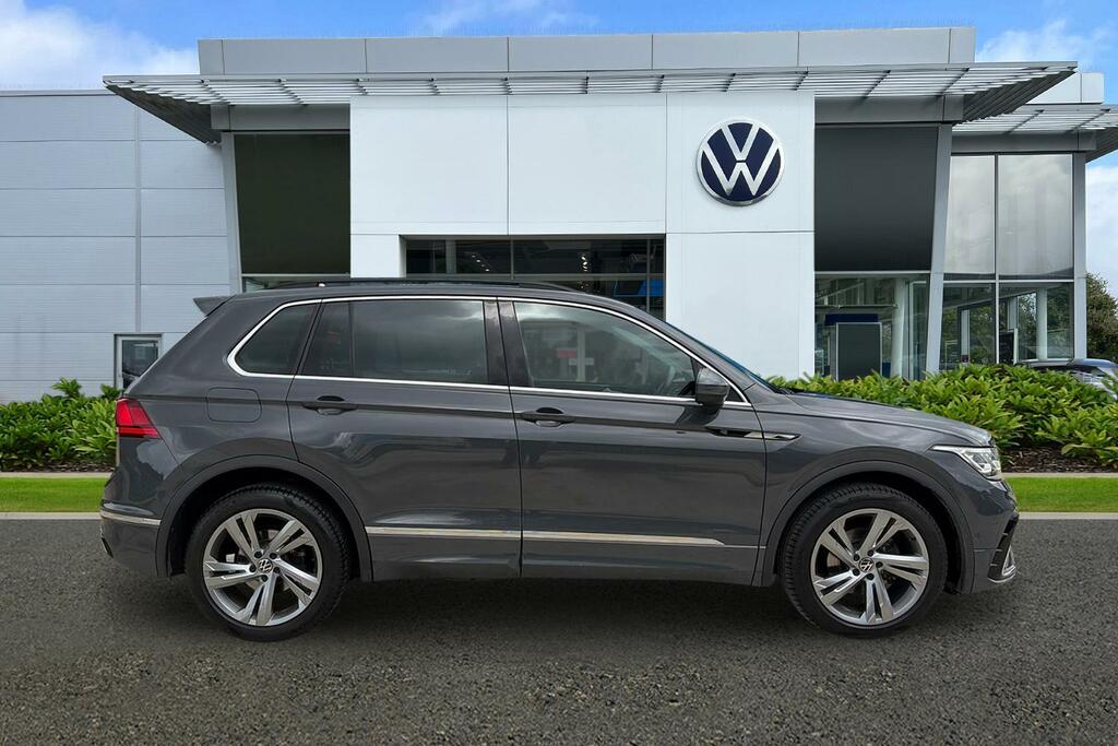 Volkswagen Tiguan 2.0 Tdi R-line Edition Dsg HT72BGU Grey #4