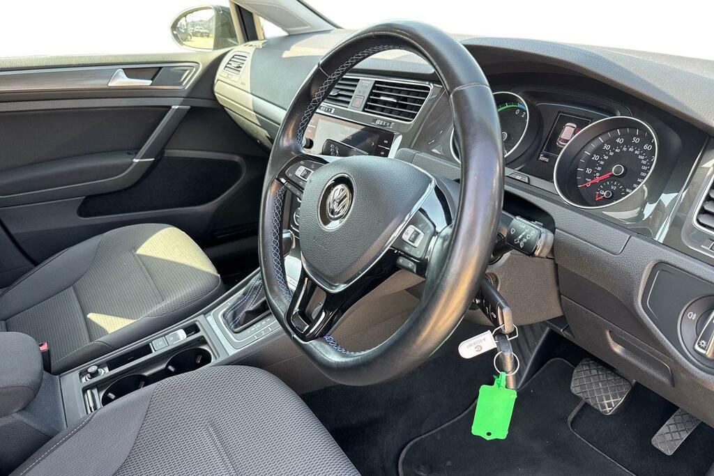 Volkswagen e-Golf 99Kw E-35kwh Black #6