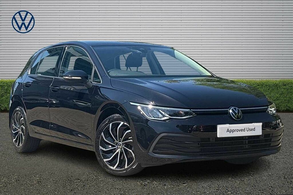 Volkswagen Golf 1.5 Etsi 150 Life Dsg 17 Ventura Alloys Black