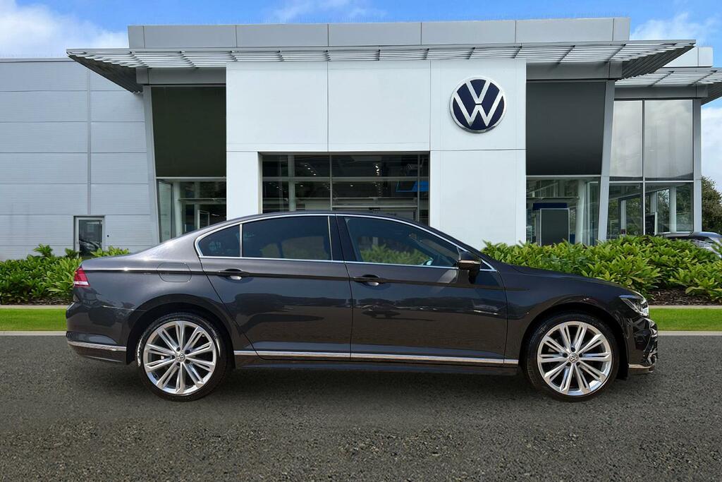 Volkswagen Passat 1.5 Tsi Evo 150 R-line Dsg Panoramic Roof Grey #4