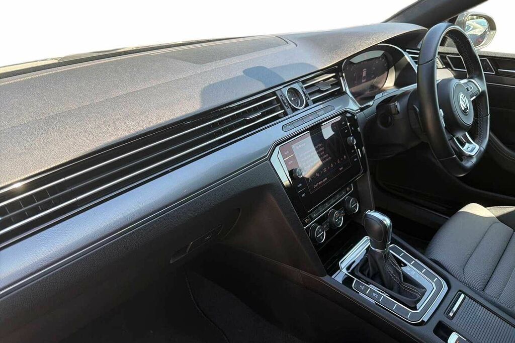Volkswagen Passat 1.5 Tsi Evo 150 R-line Dsg Panoramic Roof Grey #2