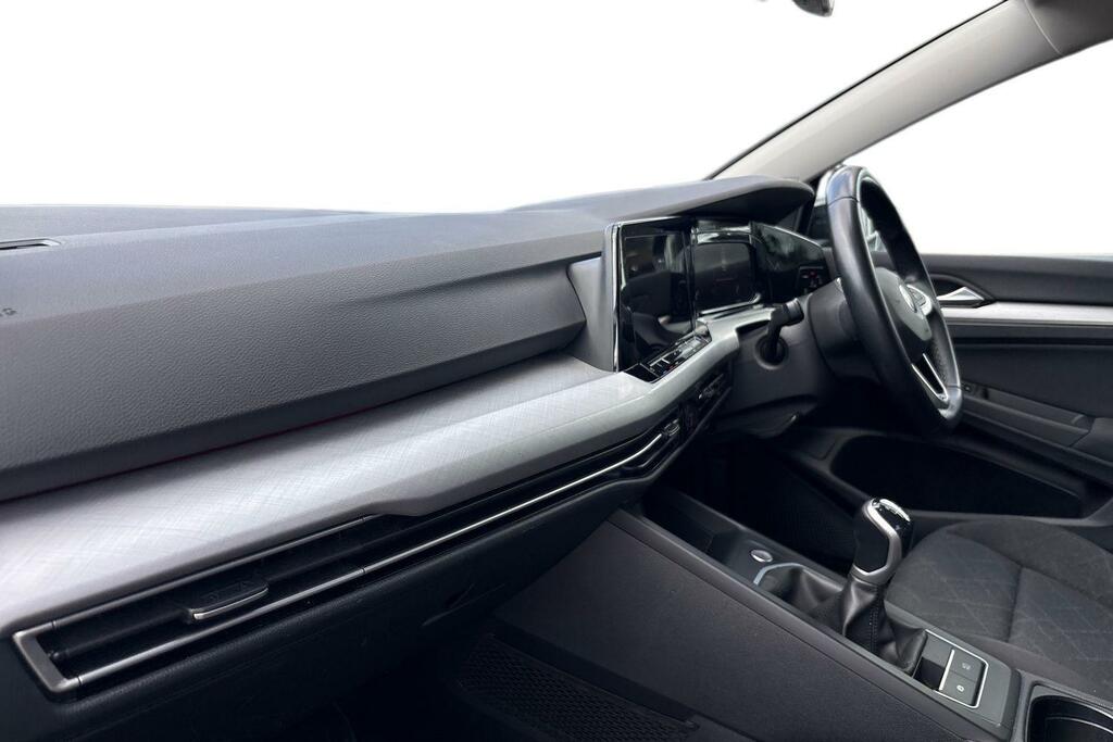 Volkswagen Golf 1.5 Tsi Life GK21MVV Black #2