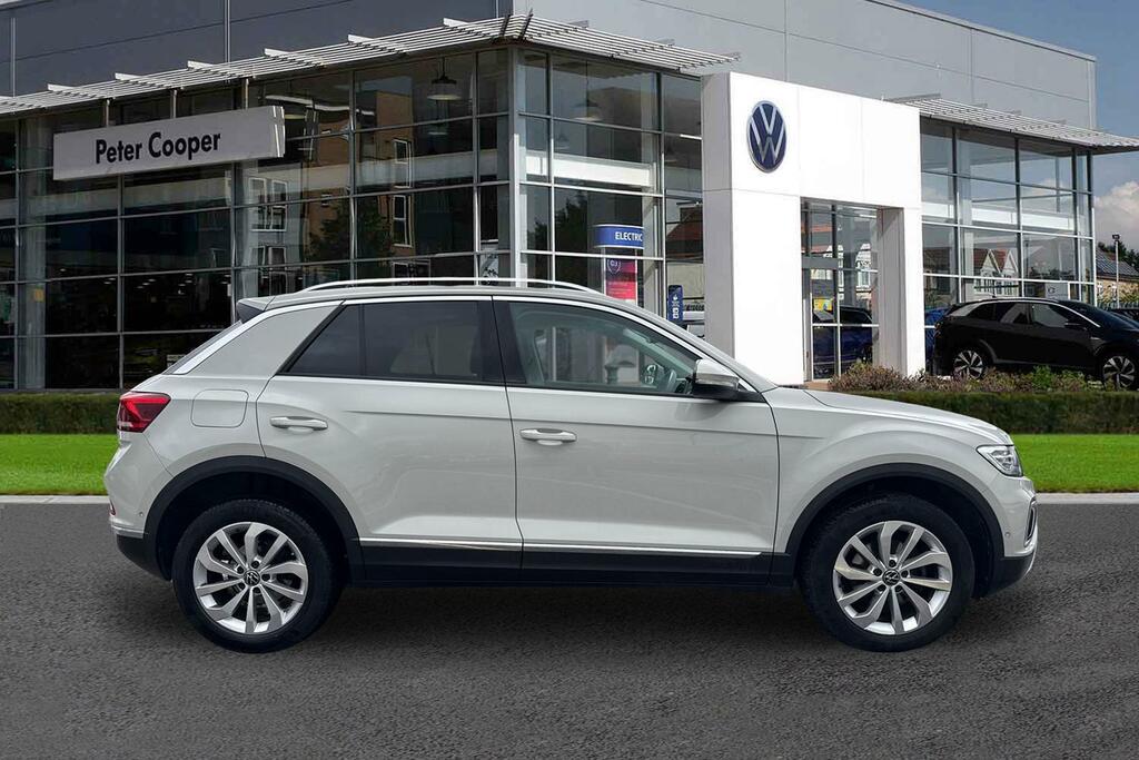 Volkswagen T-Roc 1.5 Tsi Style VU23JZH Grey #4