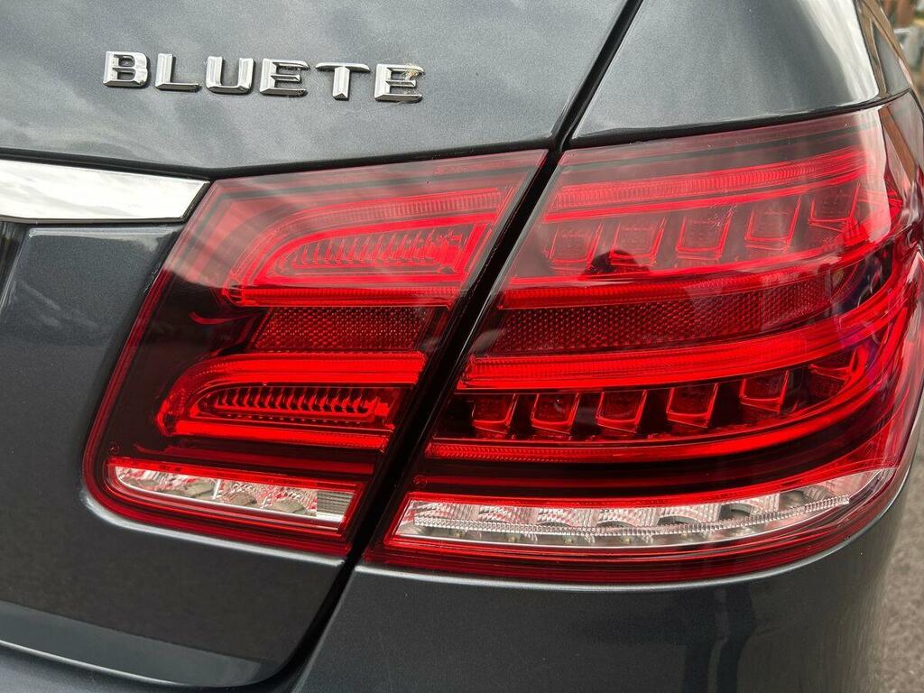Mercedes-Benz E Class 2.1 E220d Bluetec Amg Line Coupe G-tron White #19