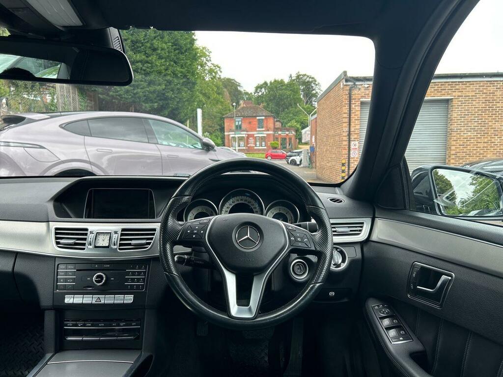 Mercedes-Benz E Class 2.1 E220d Bluetec Amg Line Coupe G-tron White #13