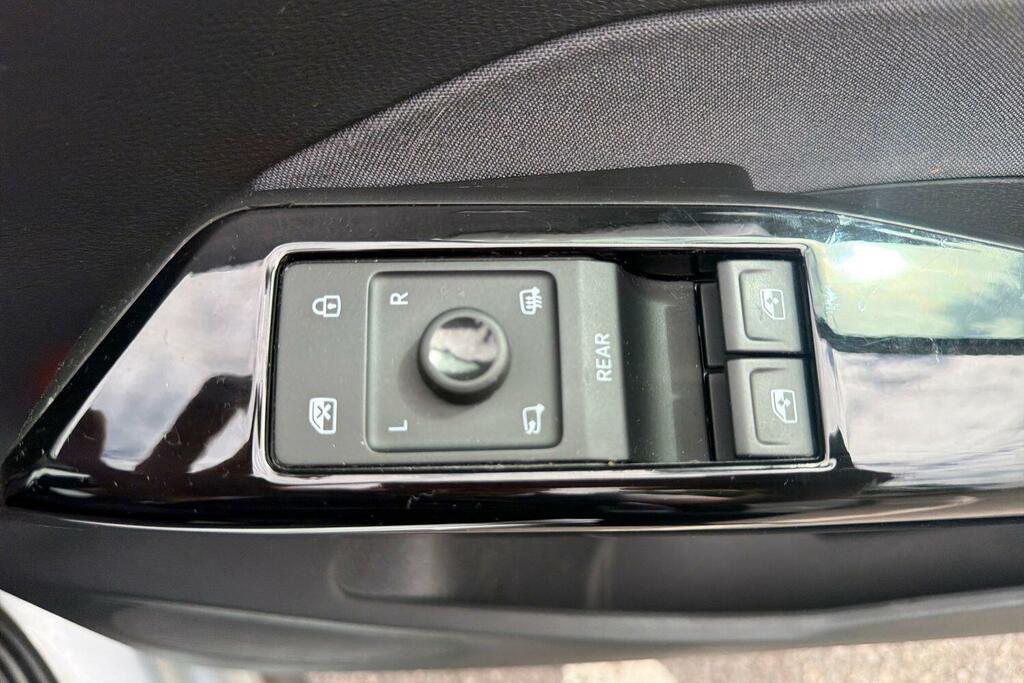 Volkswagen ID.3 Pro Performance 58Kwh Life Hatchback Grey #28
