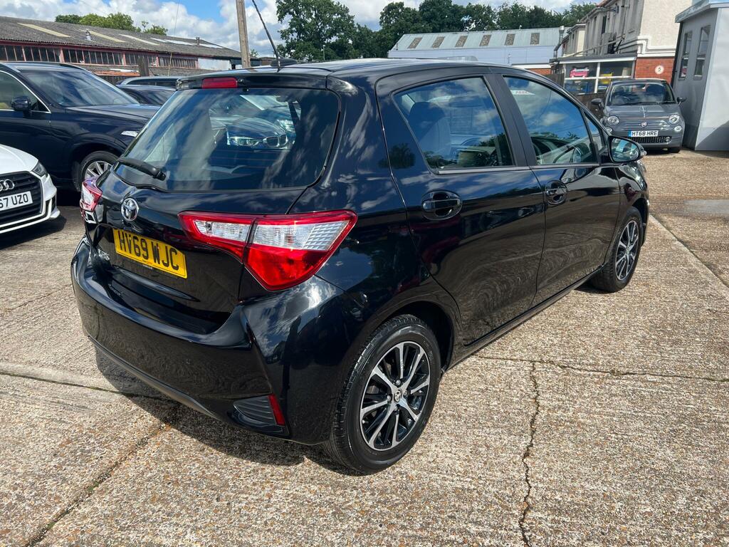Toyota Yaris Black #7