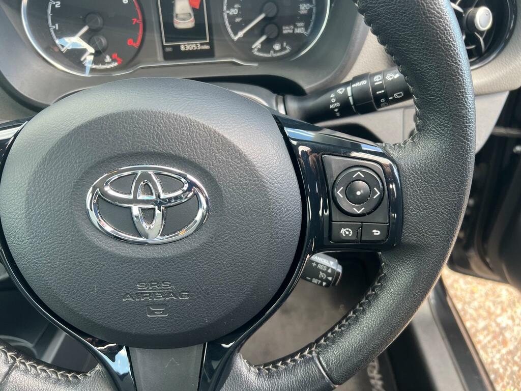 Toyota Yaris Black #19