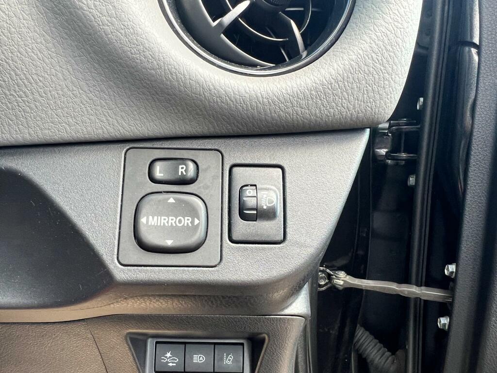 Toyota Yaris Black #15