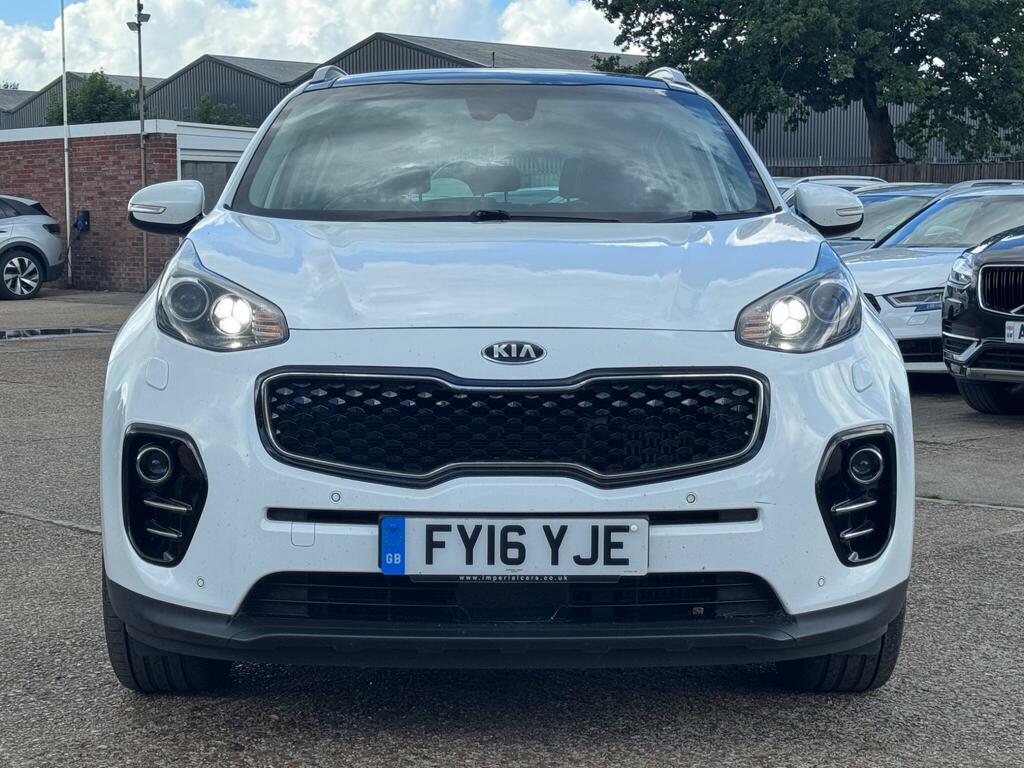 Kia Sportage 1.7 Crdi 4 Euro 6 Ss White #2