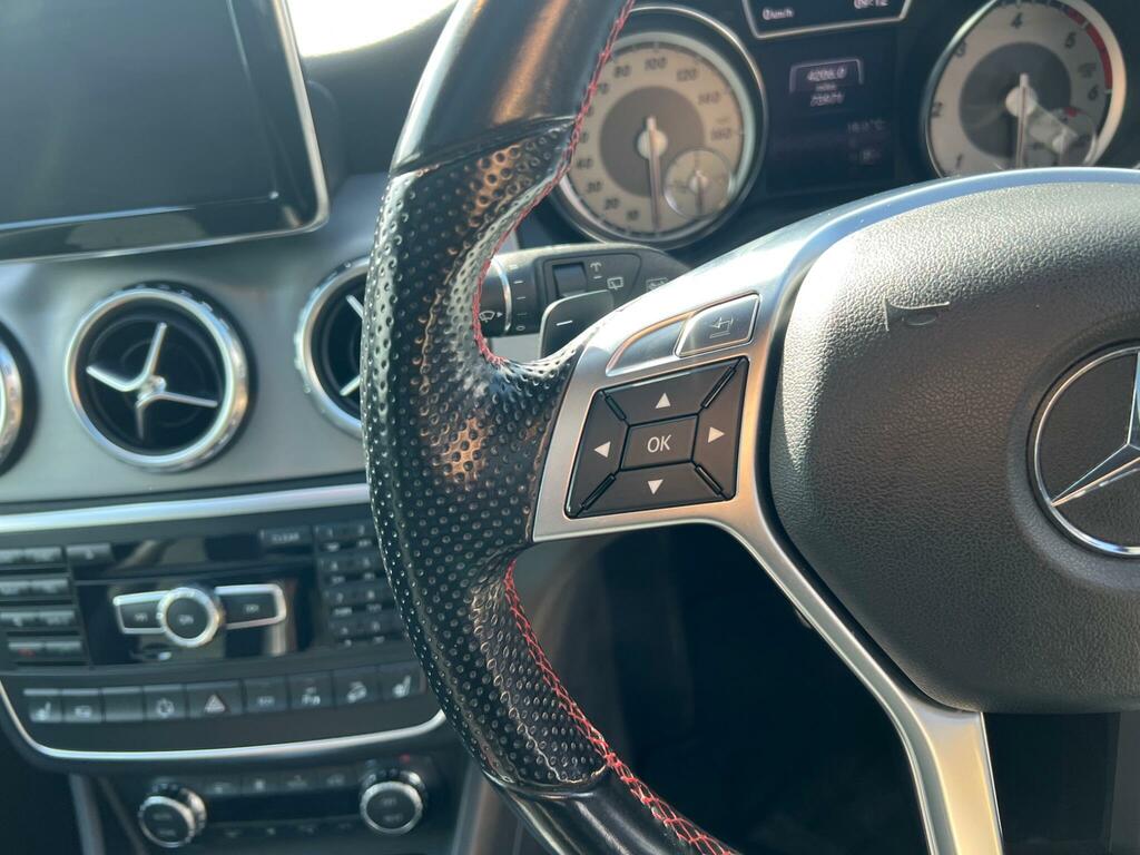 Mercedes-Benz GLA Class White #20