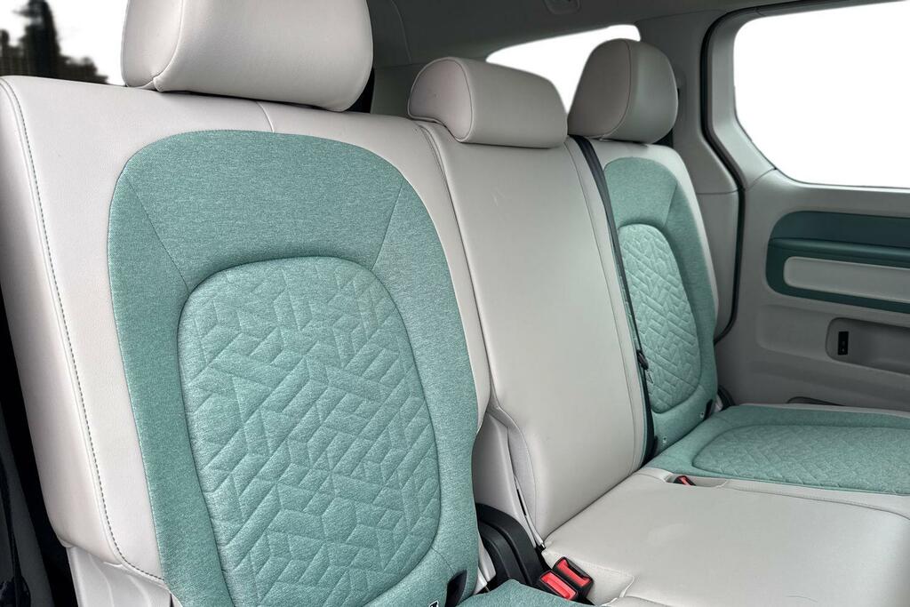 Volkswagen ID.Buzz Pro 79Kwh Commerce Plus Panel Van Aut Silver #8