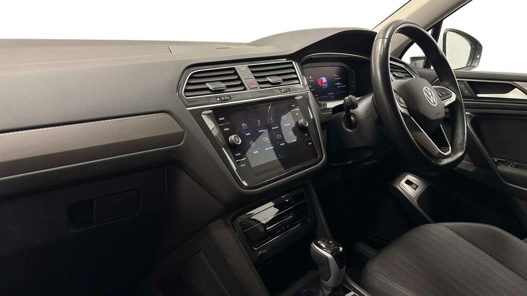 Volkswagen Tiguan Allspace 1.5 Tsi Life Dsg #2