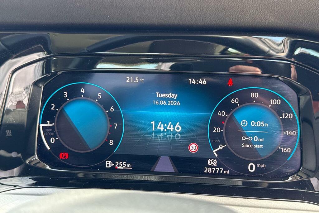 Volkswagen Golf Life Blue #16
