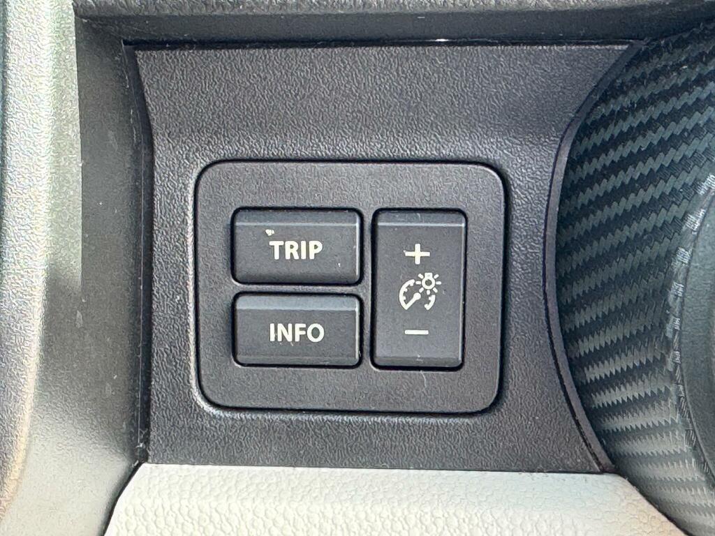 Suzuki Ignis 1.2 Dualjet Sz3 White #26