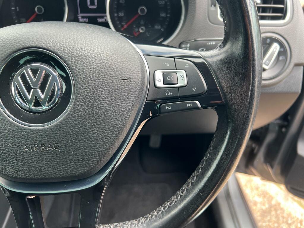 Volkswagen Polo Hatchback White #17