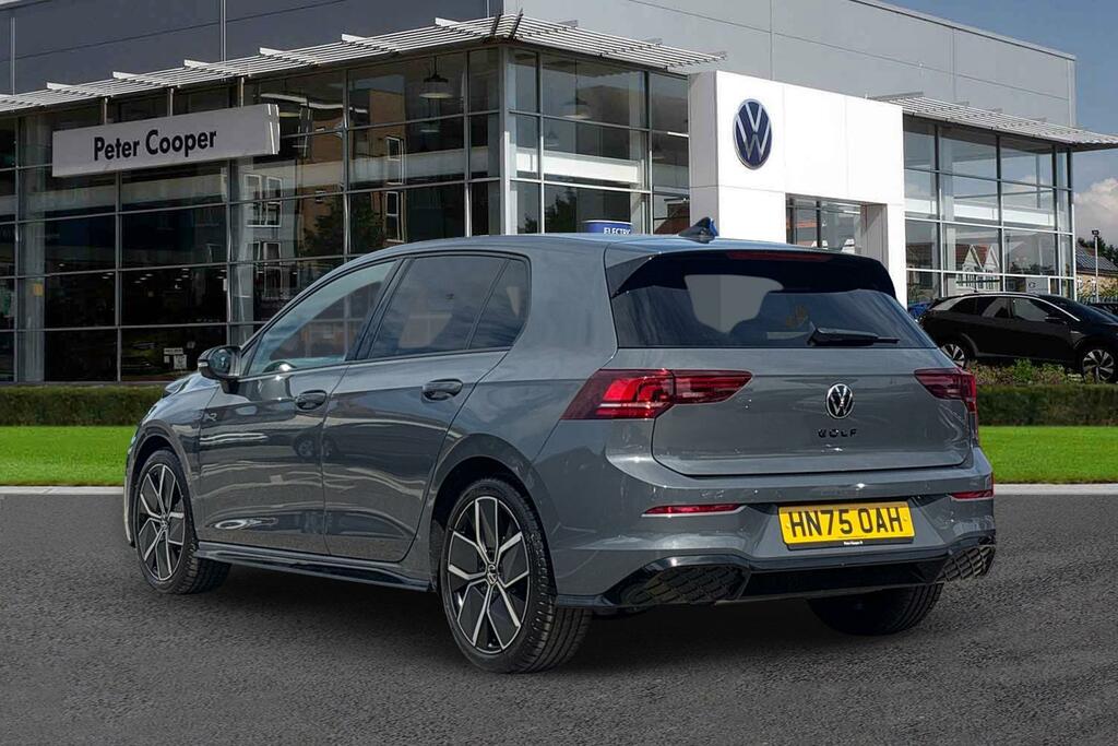 Volkswagen Golf 1.5 Etsi 150 R-line Dsg  #3