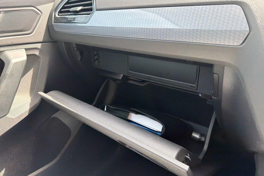 Volkswagen Tiguan 1.5 Tsi Active White #29